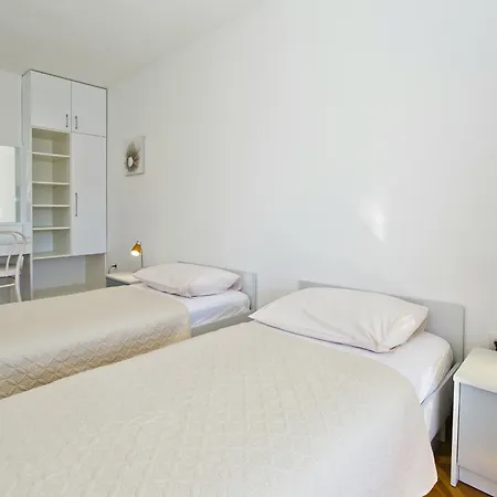 شقة Oliva هفار